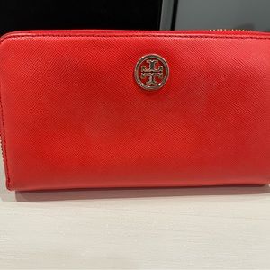 Tory Burch wallet